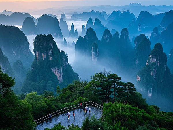 張家界旅游淡季攻略：超值體驗(yàn)，性?xún)r(jià)比超高！